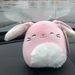Bunny squishmallow